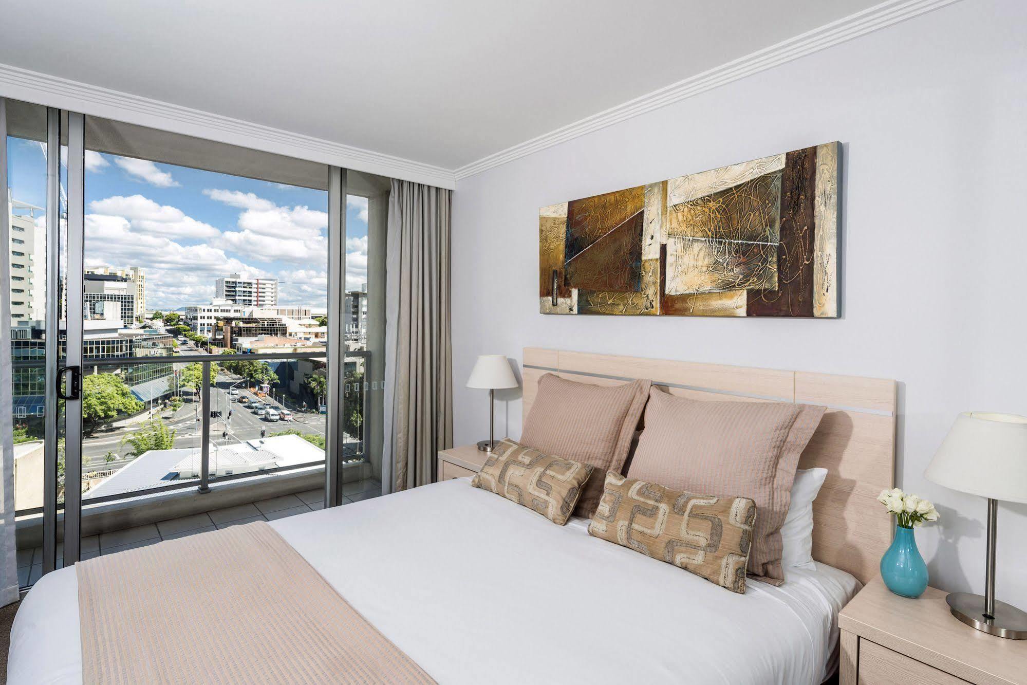 Oaks Brisbane Lexicon Suites Εξωτερικό φωτογραφία